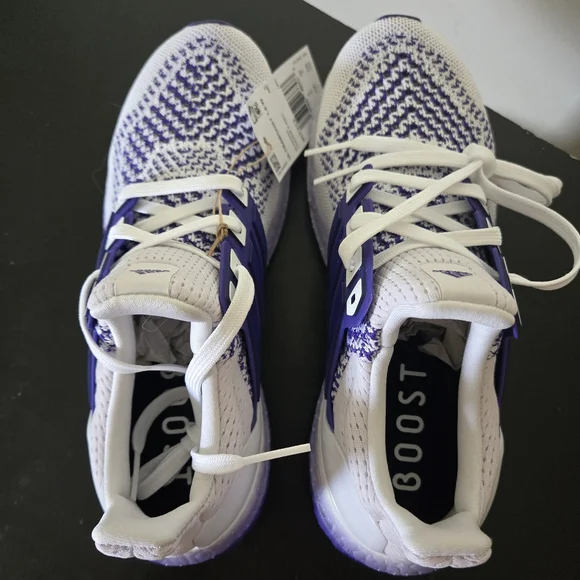 Brand New!! NWT ADIDAS Ultra BOOST Athletic Shoes Size Womens 6.5 - Picture 5 of 10